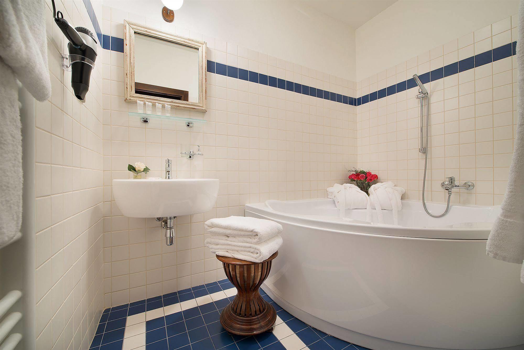 Chateau Loucen Garden Retreat מראה חיצוני תמונה