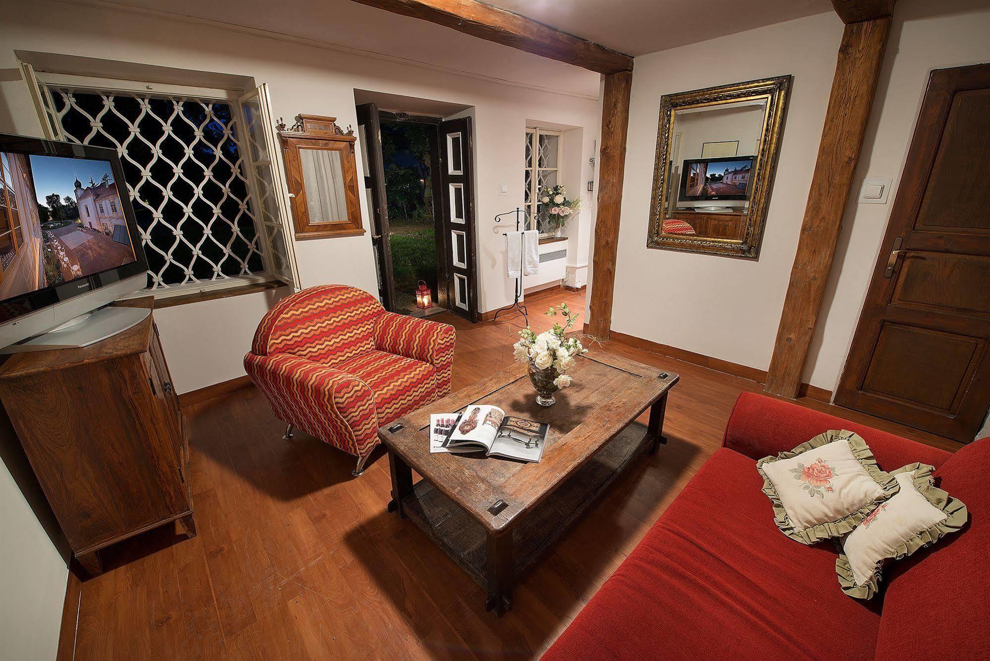 Chateau Loucen Garden Retreat מראה חיצוני תמונה